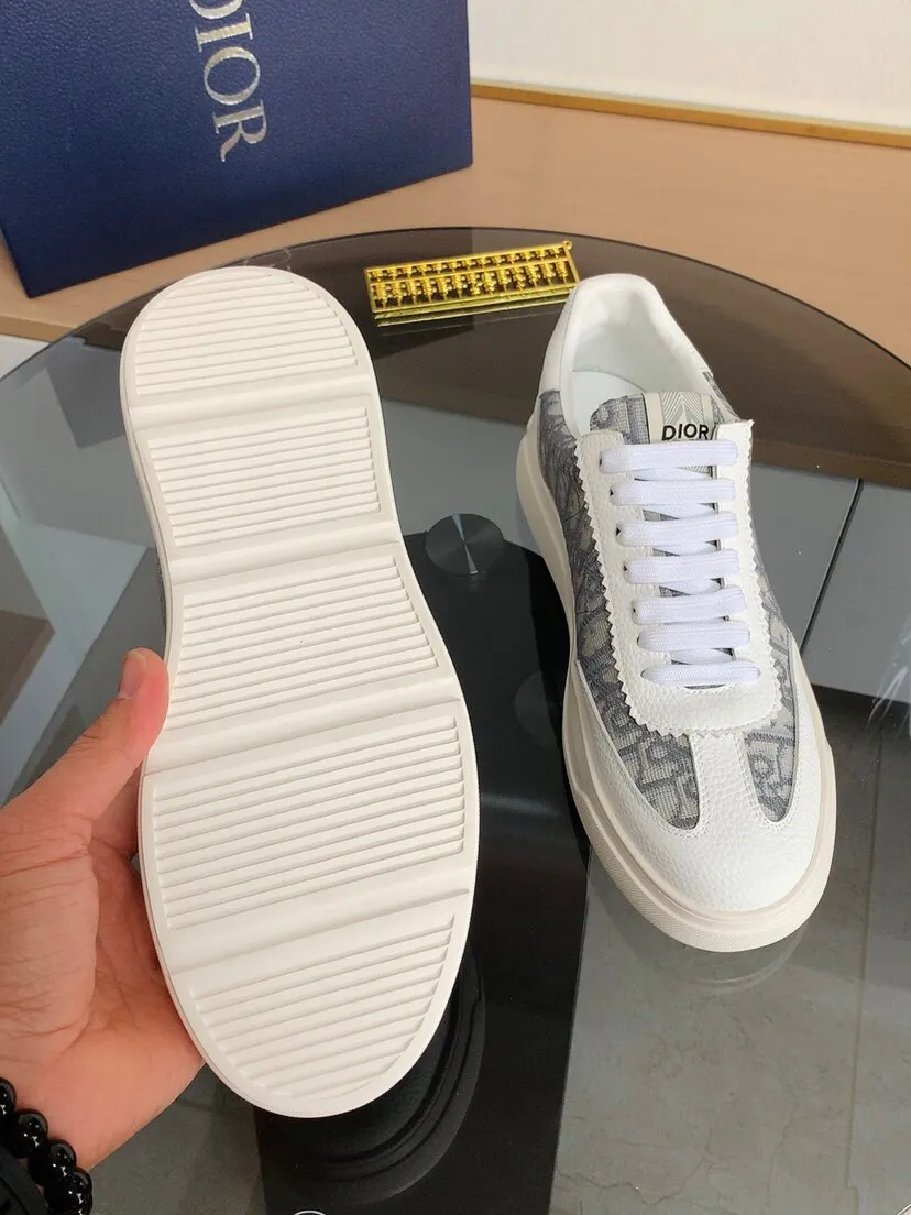 Factory price 420⌚️⌚️[Dior] Dior's new men's genuine leather casual shoes, the highest version on the market, any comparison is welcome🆚! The original leather has excellent texture and is super high-end! Fetal sheep net lining imported from Italy, removable pad! Luxurious materials and fine workmanship, highly recommended! Code number: 38-444⃣️Color optional
